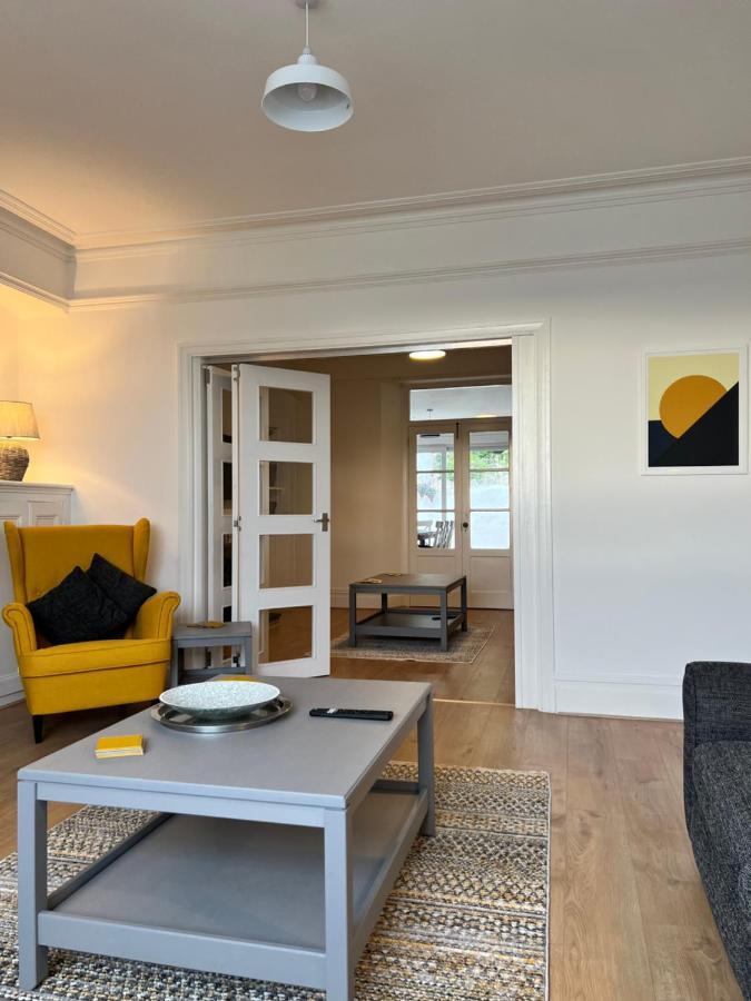Heathcliff - 5 Bedroom House In Town Centre United Kingdom Buitenkant foto