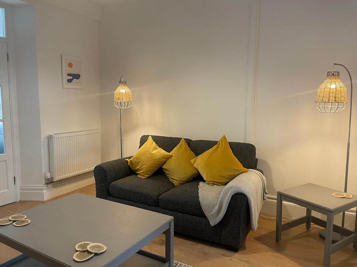 Heathcliff - 5 Bedroom House In Town Centre United Kingdom Buitenkant foto