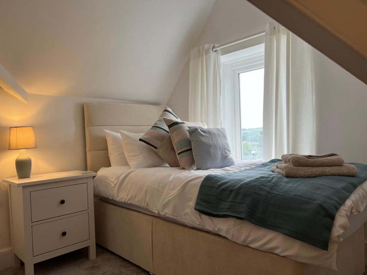 Heathcliff - 5 Bedroom House In Town Centre United Kingdom Buitenkant foto